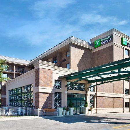 Holiday Inn Express Schaumburg-Rolling Meadows By Ihg Bagian luar foto