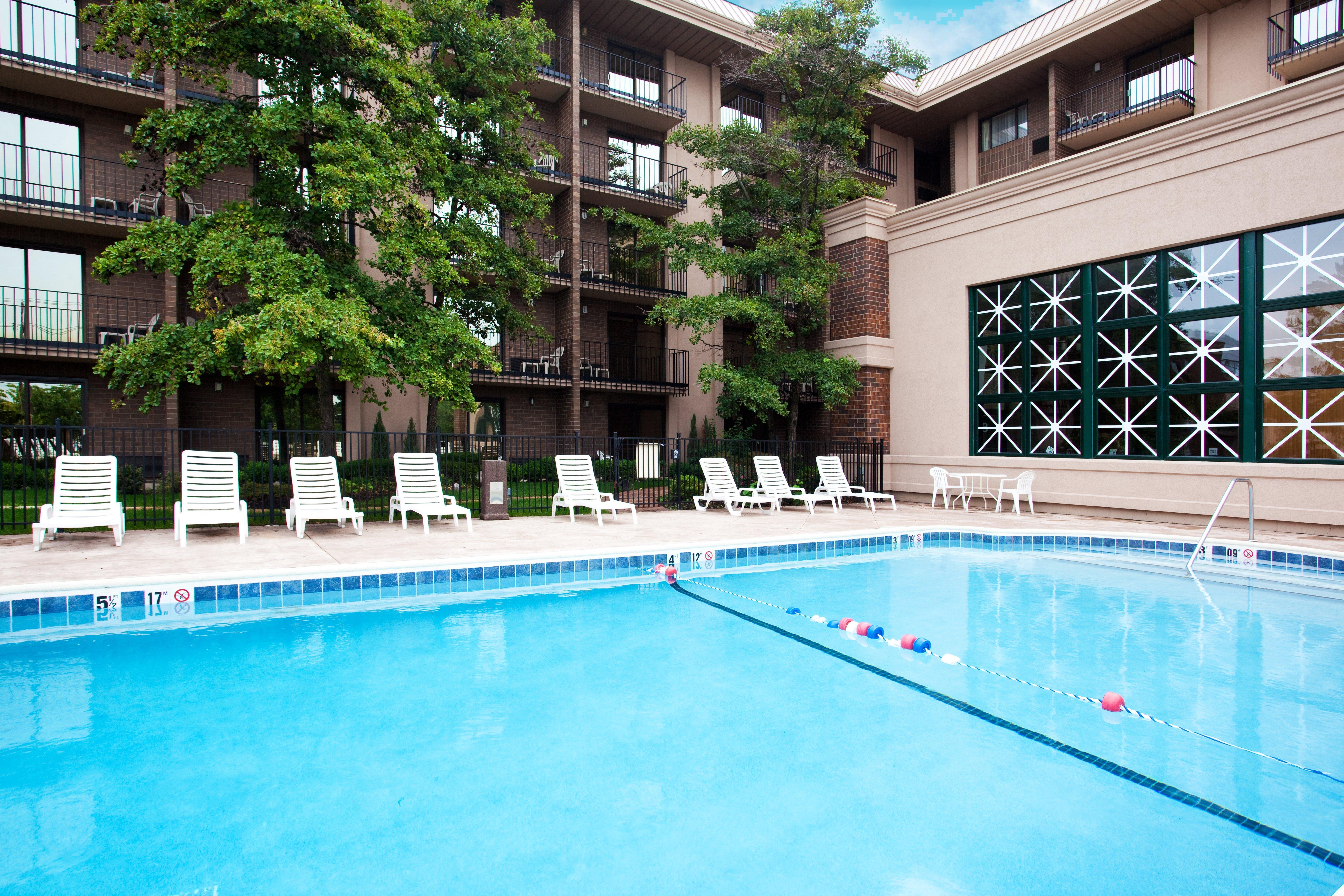 Holiday Inn Express Schaumburg-Rolling Meadows By Ihg Bagian luar foto