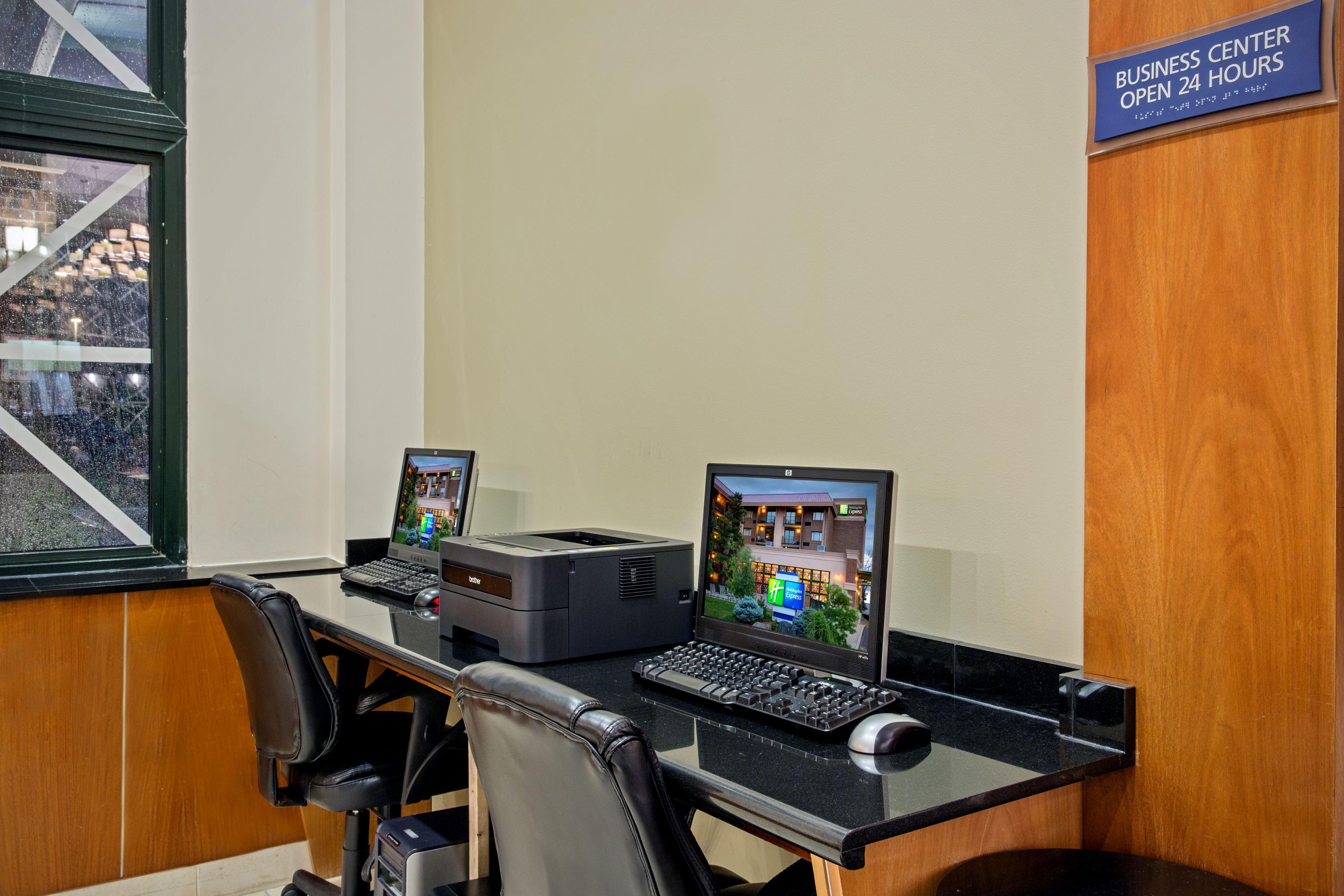 Holiday Inn Express Schaumburg-Rolling Meadows By Ihg Bagian luar foto