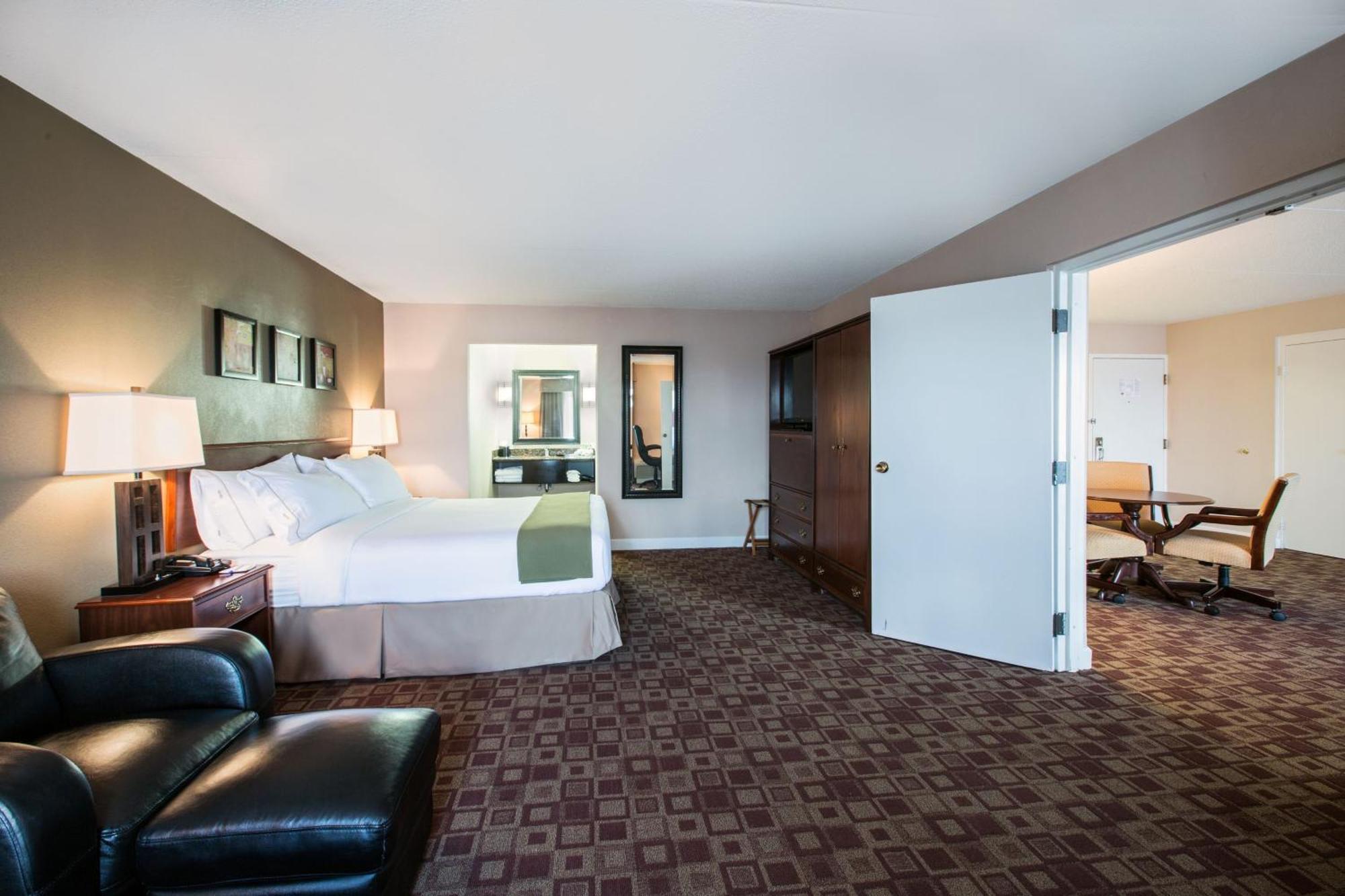Holiday Inn Express Schaumburg-Rolling Meadows By Ihg Bagian luar foto