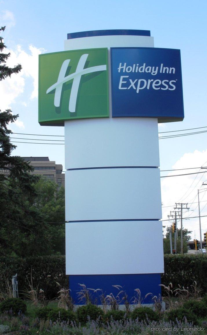 Holiday Inn Express Schaumburg-Rolling Meadows By Ihg Bagian luar foto