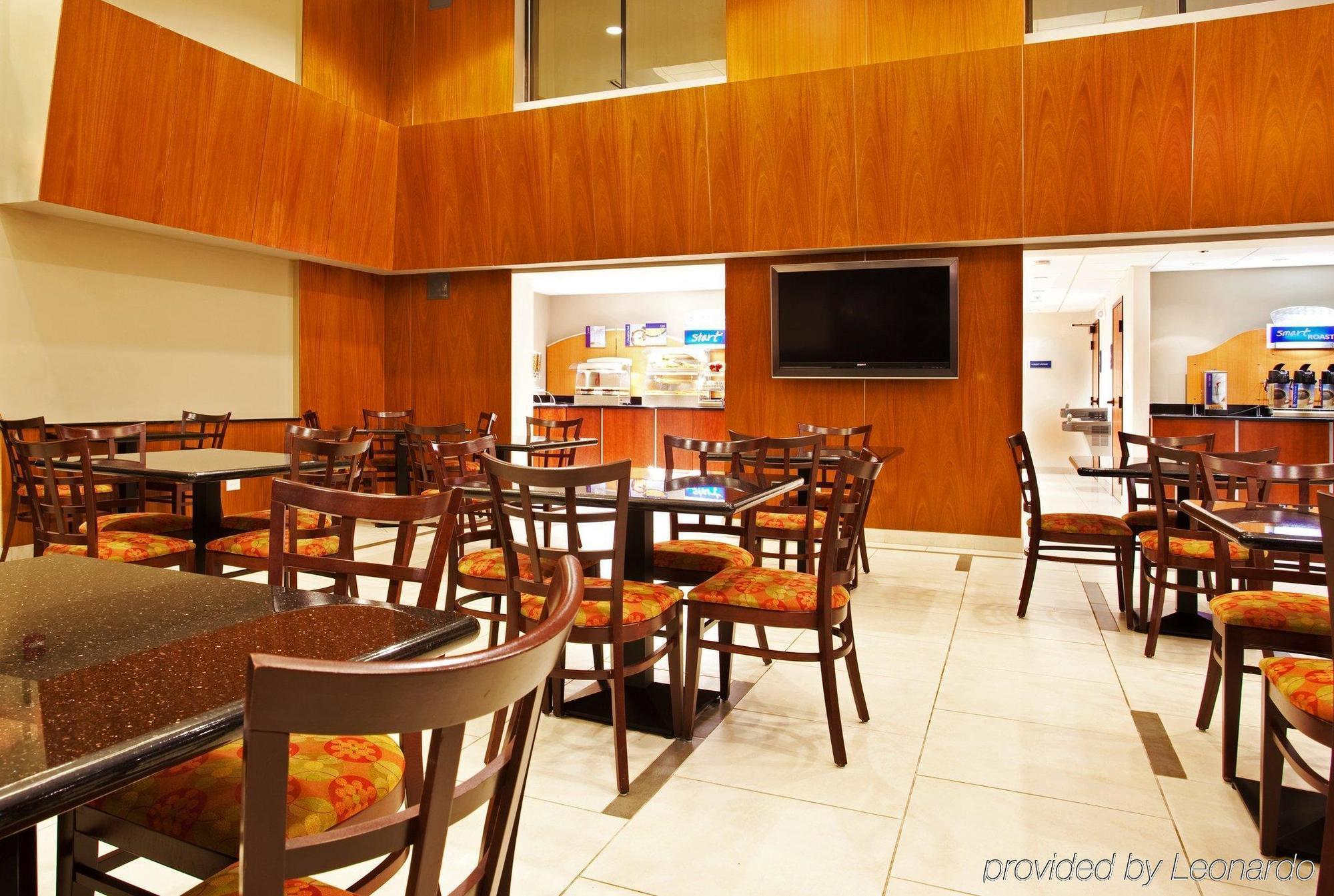 Holiday Inn Express Schaumburg-Rolling Meadows By Ihg Bagian luar foto