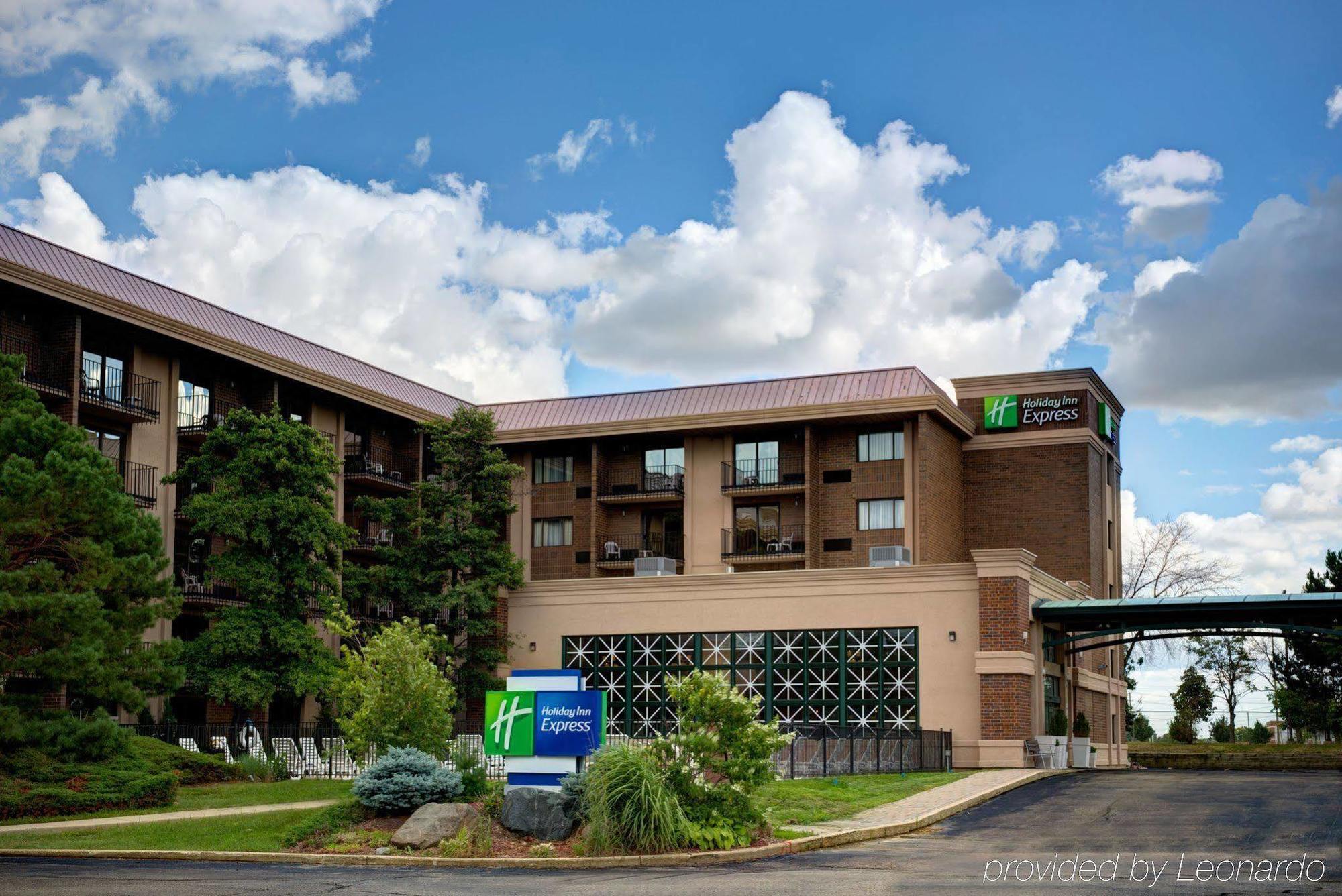 Holiday Inn Express Schaumburg-Rolling Meadows By Ihg Bagian luar foto