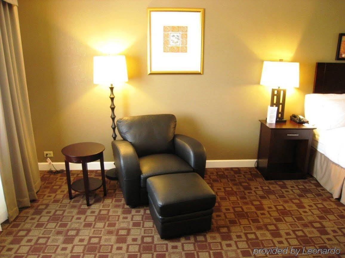 Holiday Inn Express Schaumburg-Rolling Meadows By Ihg Bagian luar foto